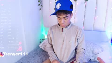 king  help me reach 100 likes online show from 01/12/25, 08:36