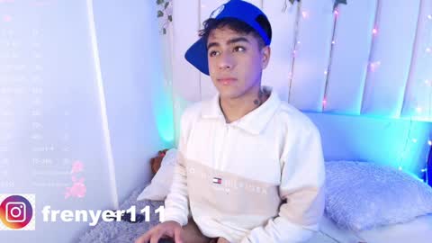 king  help me reach 100 likes online show from 01/22/25, 02:48