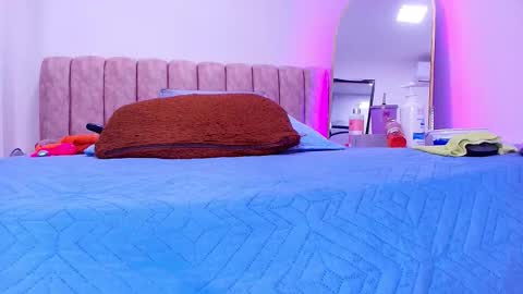 Bella online show from 03/19/26, 03:10