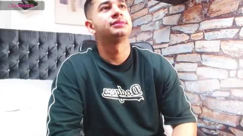 Angel Falconer online show from 11/22/25, 09:14