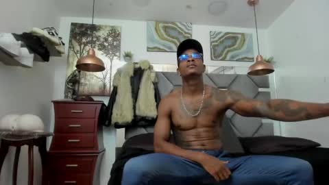 HOT MEN BLACK online show from 06/07/26, 07:06