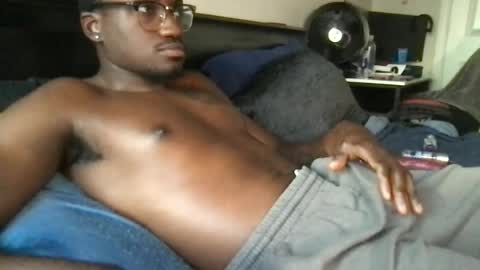 Snapshot of king_lj293 chatting on 07/15/26, 10:37 king lj online show from 07/15/26, 10:37