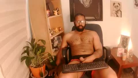 Snapshot of king_mallik chatting on 11/08/25, 02:17 Malik online show from 11/08/25, 02:17