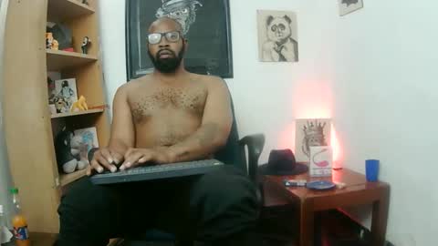 Snapshot of king_mallik chatting on 11/27/25, 12:02 Malik online show from 11/27/25, 12:02