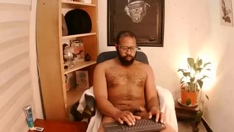 Snapshot of king_mallik chatting on 01/05/26, 05:27 Malik online show from 01/05/26, 05:27