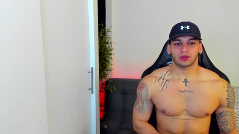 Snapshot of king_of_kings__ chatting on 12/13/24, 04:11 king_of_kings__ online show from 12/13/24, 04:11