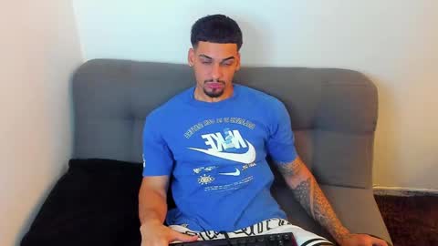 Snapshot of king_of_kings__ chatting on 09/29/25, 11:20 king_of_kings__ online show from 09/29/25, 11:20