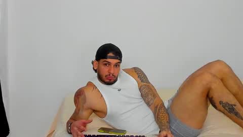 king_of_kings__ online show from 04/25/26, 04:26