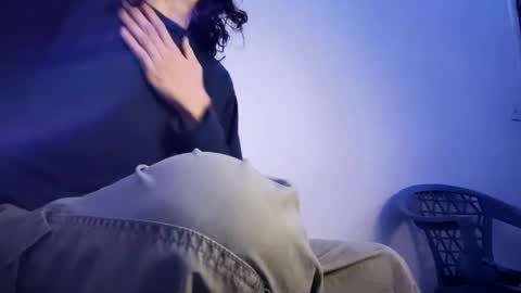 Snapshot of kingbat162 chatting on 10/13/25, 12:27 kingbat162 online show from 10/13/25, 12:27