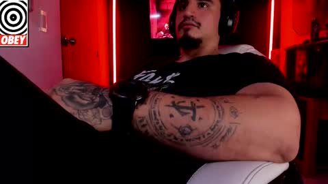 Snapshot of kingbear777 chatting on 11/24/25, 04:45 King Bear online show from 11/24/25, 04:45