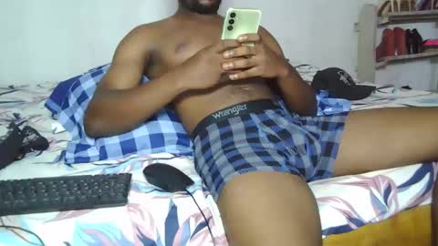 Snapshot of kingdatty2 chatting on 11/19/25, 10:15 sido online show from 11/19/25, 10:15