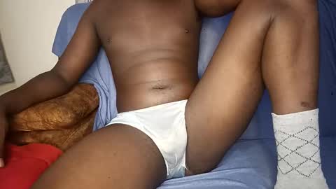 Snapshot of kingpin020 chatting on 09/24/25, 12:36 kingpin020 online show from 09/24/25, 12:36