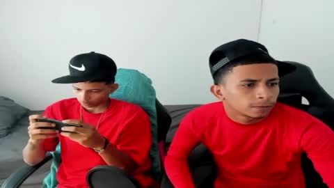 DOMINANT ALPHA KINGS online show from 04/18/26, 08:09