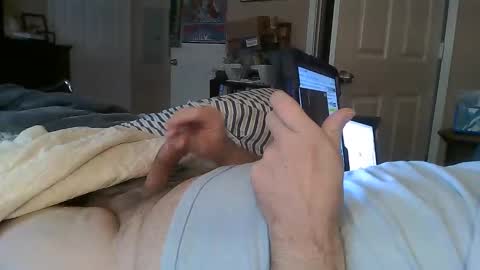 Snapshot of kingtongue10 chatting on 12/24/24, 02:01 kingtongue10 online show from 12/24/24, 02:01