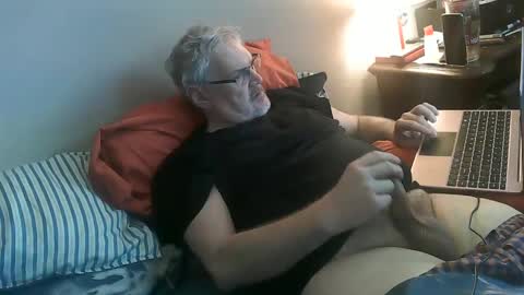 Snapshot of kingtongue10 chatting on 01/14/25, 01:49 kingtongue10 online show from 01/14/25, 01:49