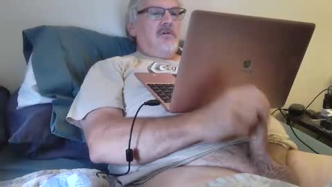 kingtongue10 online show from 06/01/26, 07:59