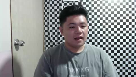 Snapshot of kingvoltage chatting on 03/18/26, 07:22 Yuki online show from 03/18/26, 07:22