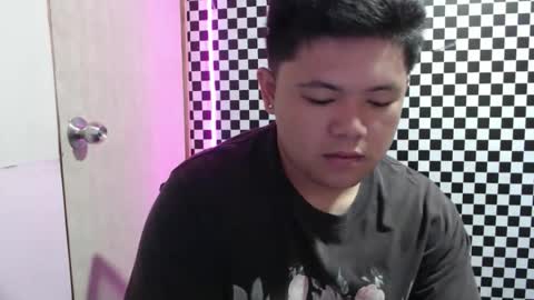 Snapshot of kingvoltage chatting on 03/22/26, 03:21 Yuki online show from 03/22/26, 03:21