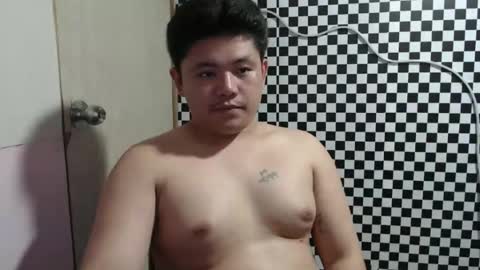 Snapshot of kingvoltage chatting on 04/06/26, 02:51 Yuki online show from 04/06/26, 02:51