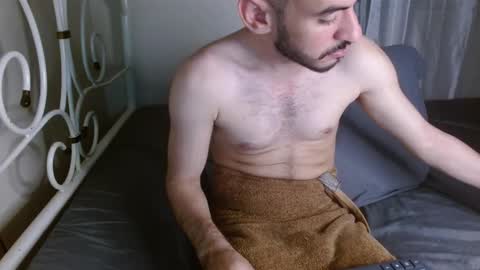 Snapshot of kingxlove23 chatting on 10/09/25, 05:27 Jason ONLINE 1230 am - 330am GMT-4 online show from 10/09/25, 05:27