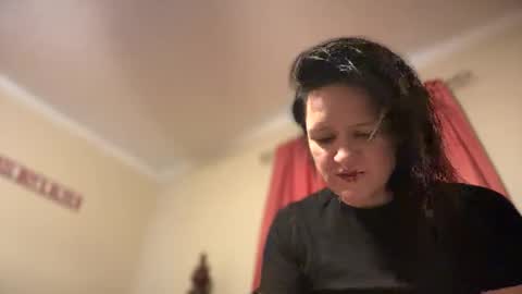 Snapshot of kinkbitch25 chatting on 01/20/25, 09:32 Kinkbitch online show from 01/20/25, 09:32