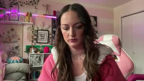 Snapshot of kinkilexixxx chatting on 02/19/25, 02:01 Lexi Onlyfans  online show from 02/19/25, 02:01