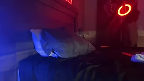 Snapshot of kinksss4all chatting on 11/10/25, 09:41 KinkPLAY9 online show from 11/10/25, 09:41