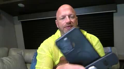 Snapshot of kinksub4use chatting on 03/16/26, 05:44 Kink Sub online show from 03/16/26, 05:44