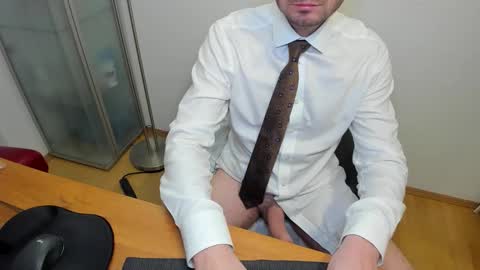 kinksubbydubby online show from 12/17/25, 08:04