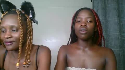 kinky_aria online show from 09/26/25, 06:23