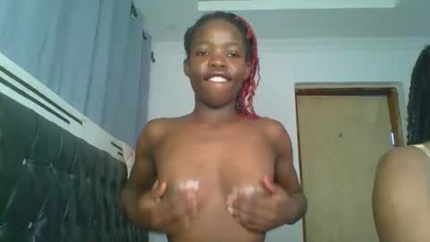 kinky_aria online show from 10/03/25, 03:58