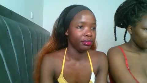 kinky_aria online show from 10/08/25, 06:49