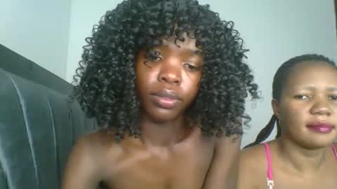 kinky_aria online show from 10/18/25, 05:14