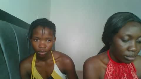 kinky_aria online show from 10/23/25, 05:44