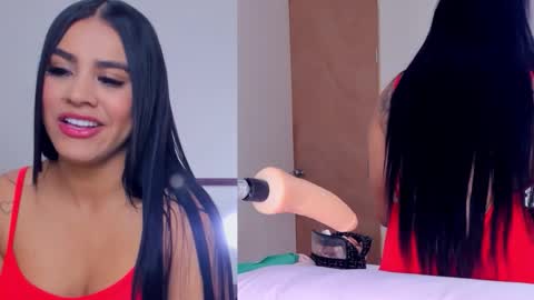 Snapshot of kinky_kylie18 chatting on 09/15/25, 03:28 Kylie online show from 09/15/25, 03:28