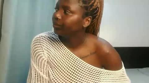 Snapshot of kinky_lola1 chatting on 01/13/26, 10:59 Lola online show from 01/13/26, 10:59