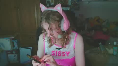 kinky_miku online show from 11/21/25, 01:26