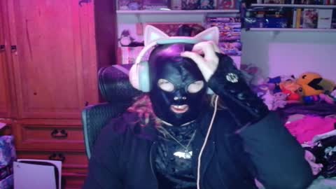 kinky_miku online show from 11/22/25, 03:27