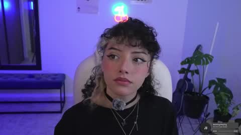 Mary your fav curly girl online show from 11/19/25, 06:30