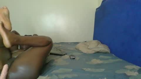 Snapshot of kinky_roey chatting on 02/09/25, 10:42 kinky_roey online show from 02/09/25, 10:42