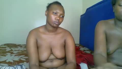 Snapshot of kinky_roey chatting on 03/03/25, 11:46 kinky_roey online show from 03/03/25, 11:46