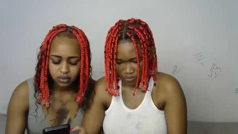 Cupshee and cushey online show from 09/15/25, 08:25