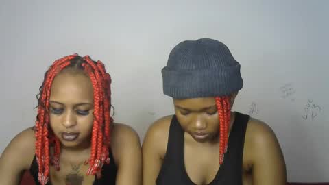 Cupshee and cushey online show from 09/30/25, 09:03