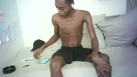 kinkybby_ online show from 03/09/25, 09:46