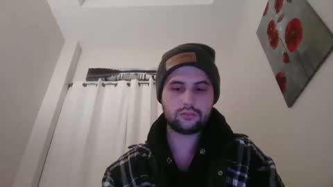 Maysie and Hunter online show from 12/12/24, 05:10