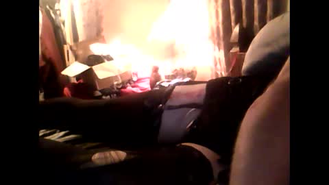 Snapshot of kinkycouple4youtosee1111 chatting on 10/02/25, 08:54 Bambi Lynn online show from 10/02/25, 08:54