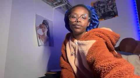 Snapshot of kinkycoupleinteracial chatting on 12/03/25, 06:43 interracialfacial online show from 12/03/25, 06:43