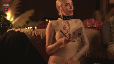 kinkylina_ online show from 12/28/24, 02:32