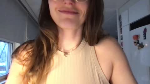 Snapshot of kinkyorange_ chatting on 12/05/24, 08:33 Mary the Soulmate online show from 12/05/24, 08:33