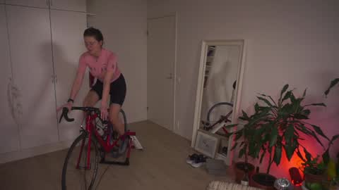 Snapshot of kinkyorange_ chatting on 12/22/24, 03:44 Mary the Soulmate online show from 12/22/24, 03:44